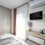 V P Luxury *