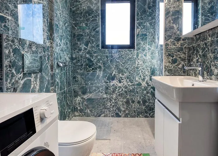 V P Luxury Apartman Tríkala